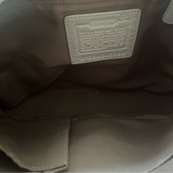 Coach - Picture 7 of 10